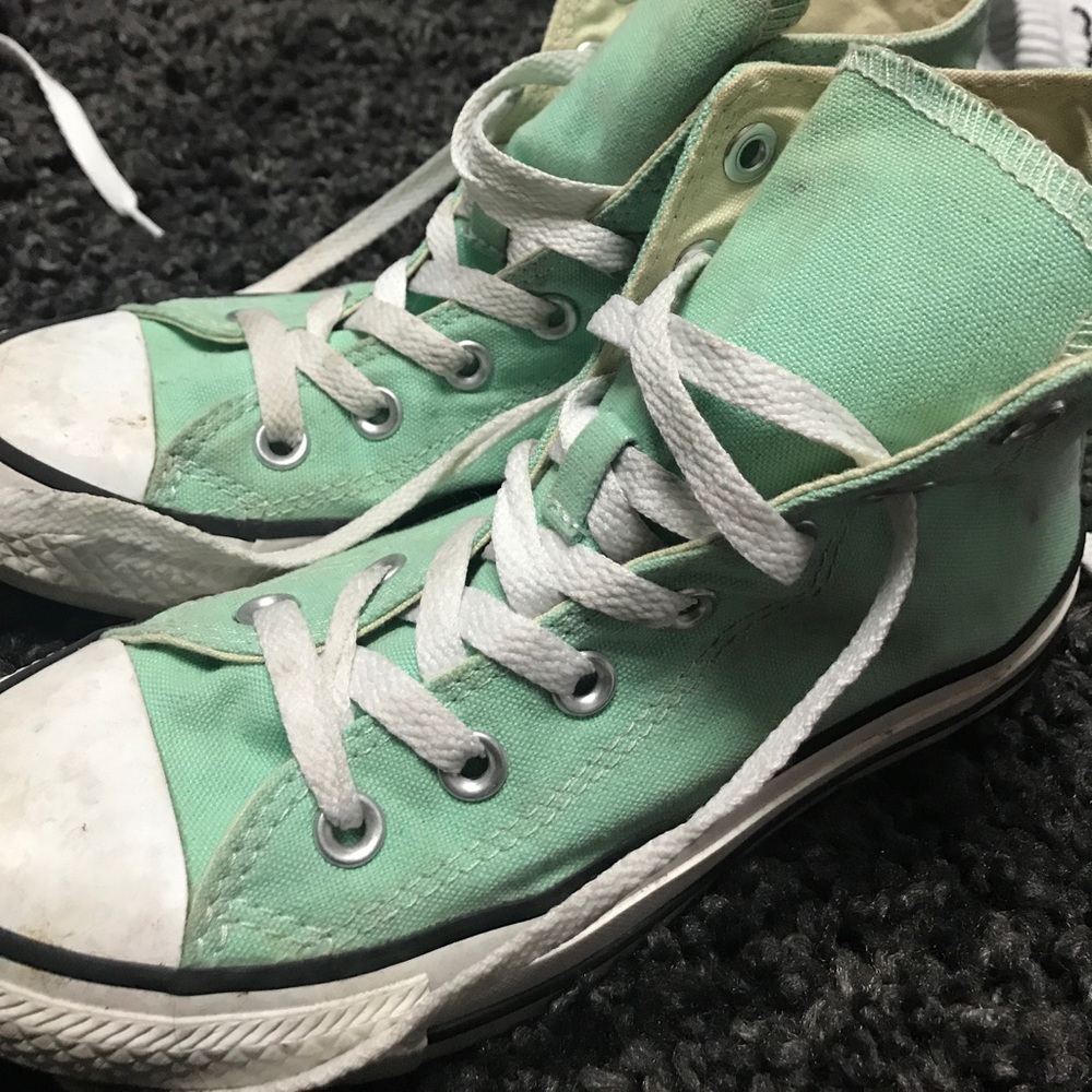 Teal converse