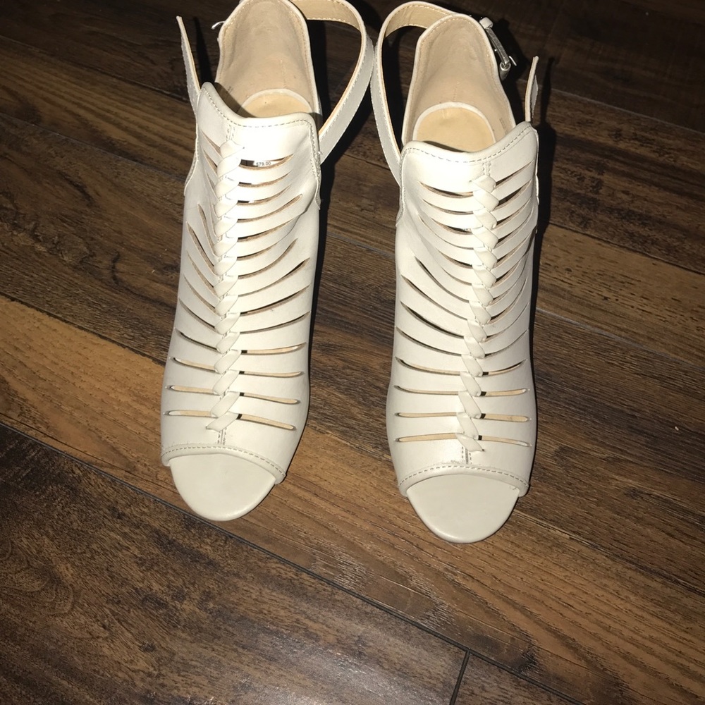 Creme light grey heels