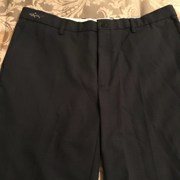 Greg Norman Golf Shorts size 36 - Picture 1 of 6