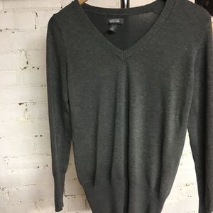 Kenneth Cole Reaction v-neck sweater