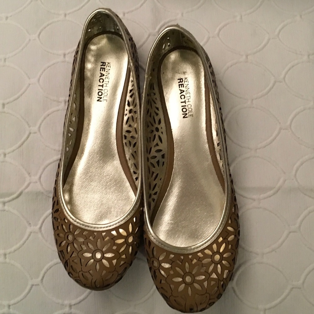 Kenneth Cole  ballet flats Size 7