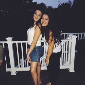 Meet your Posher, Emely