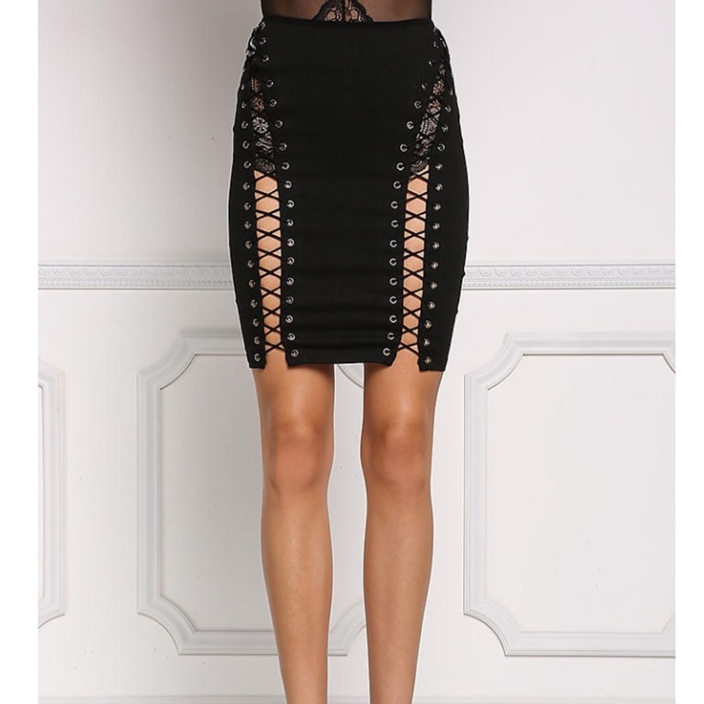 Black laced up fitted skirt