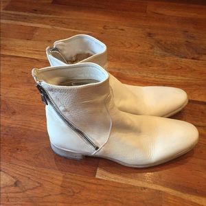 John Varvatos white boots