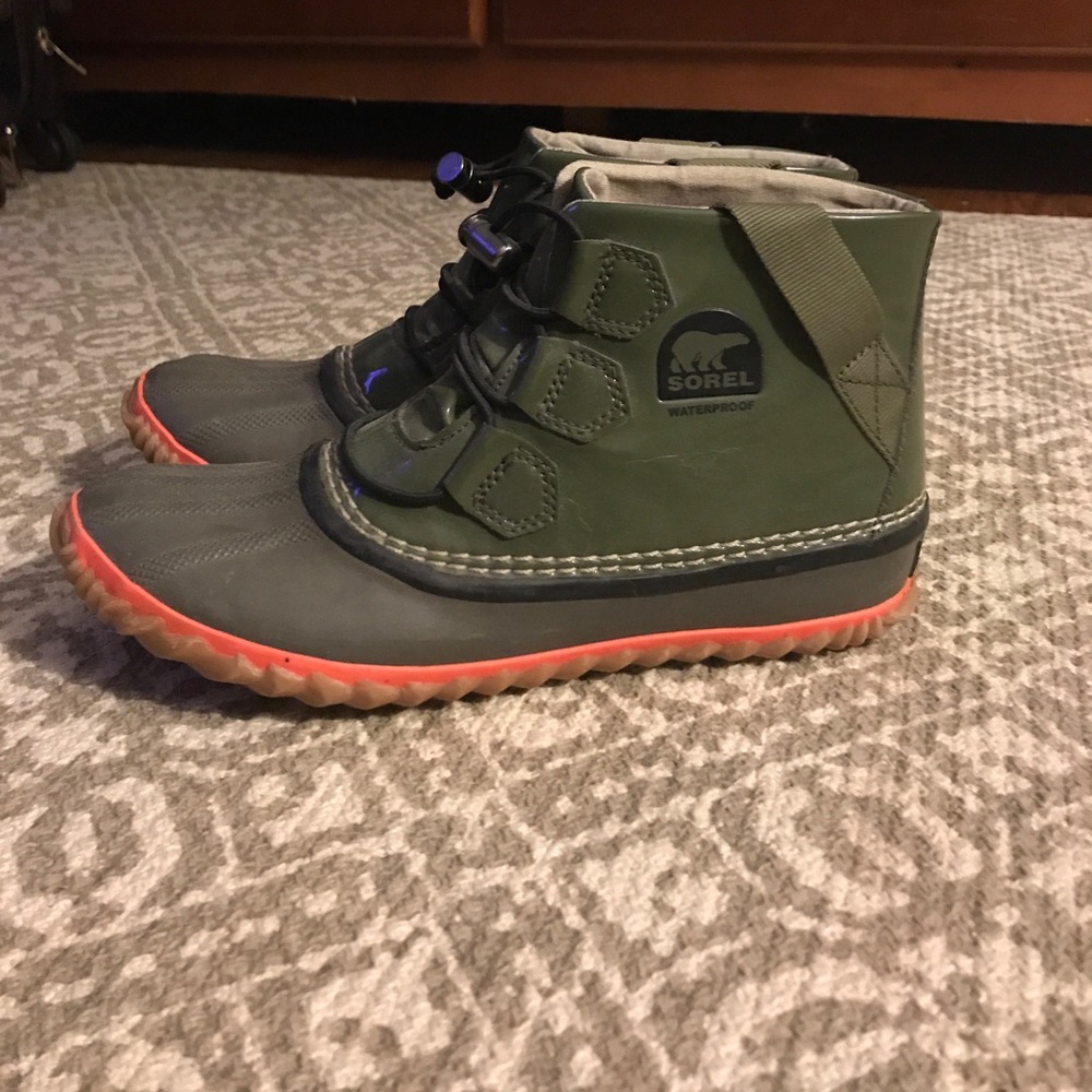 Sorel ‘Out N’ About’ Glow boot