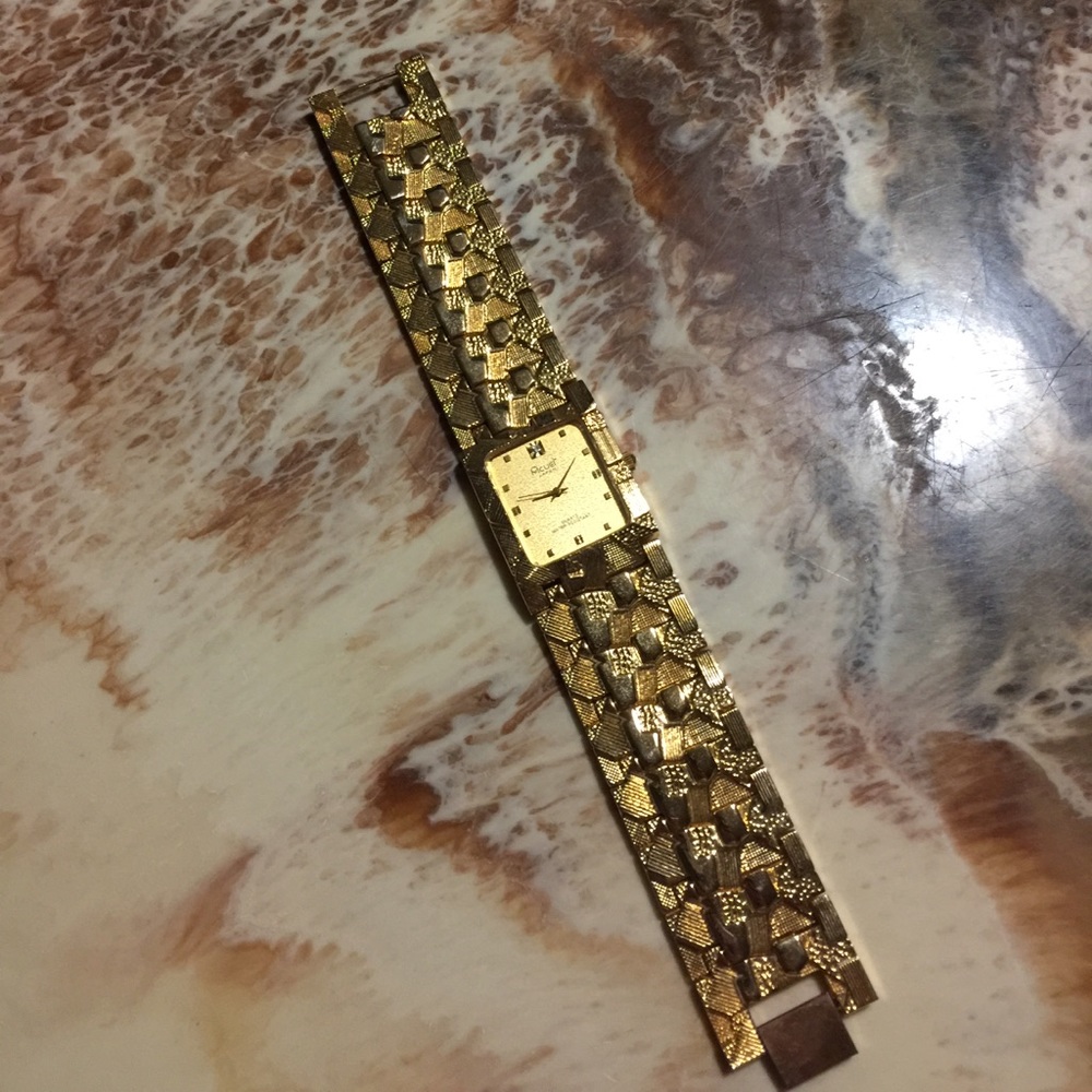 Men's wrist watch