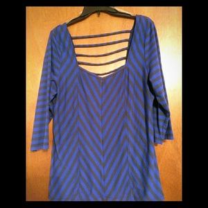 Blue and gray stripes top