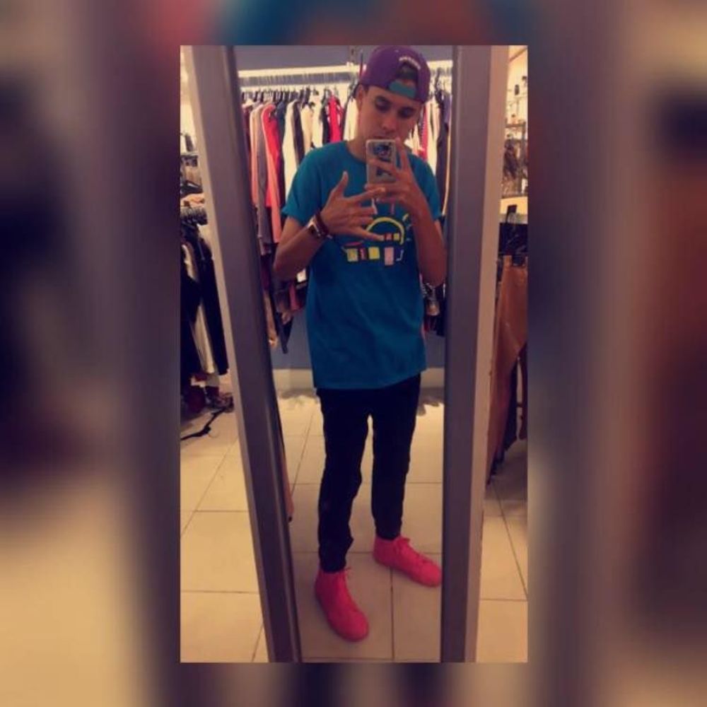 Meet your Posher, Favian