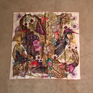 FERRAGAMO 100% SILK SCARF