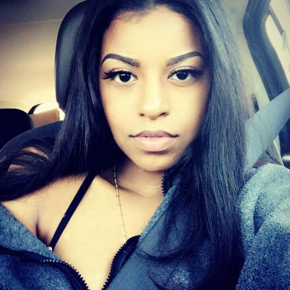 Meet your Posher, Destinee