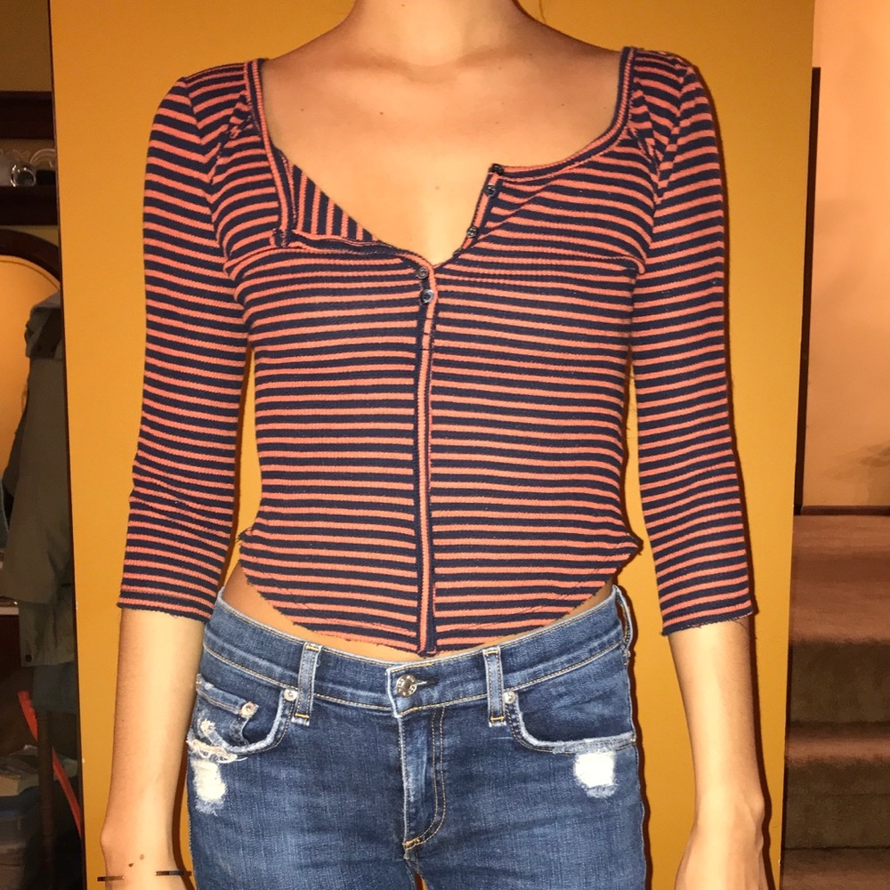 Crop 3 quarter sleeve top