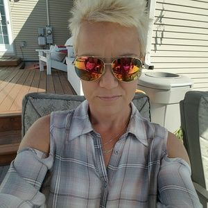 Meet your Posher, Jen