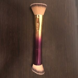 Tarte Double ended Foundation Brush