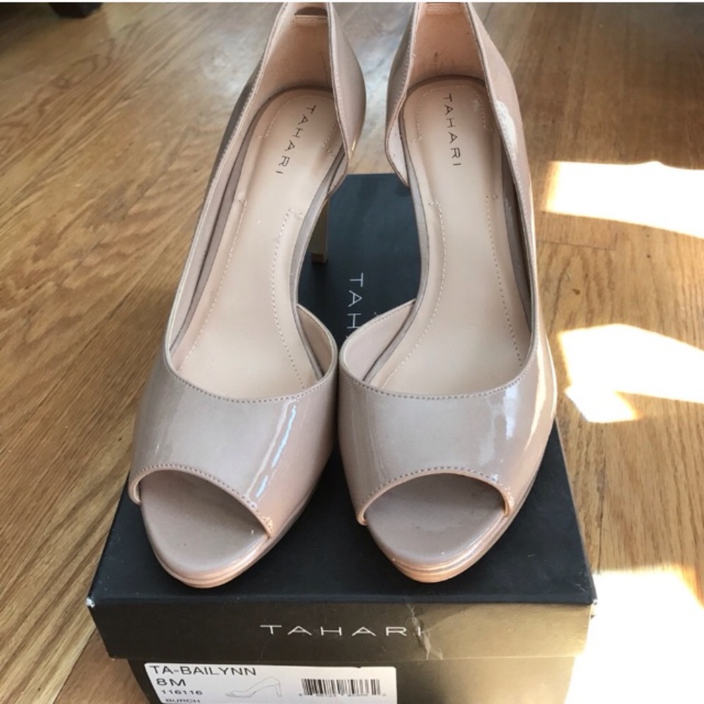 Tahari nude patent leather peep toe pumps