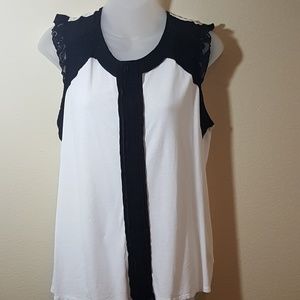 Elle Sleeveless Top. Size XL. Black and white