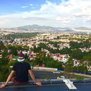 Meet your Posher, Leonardo