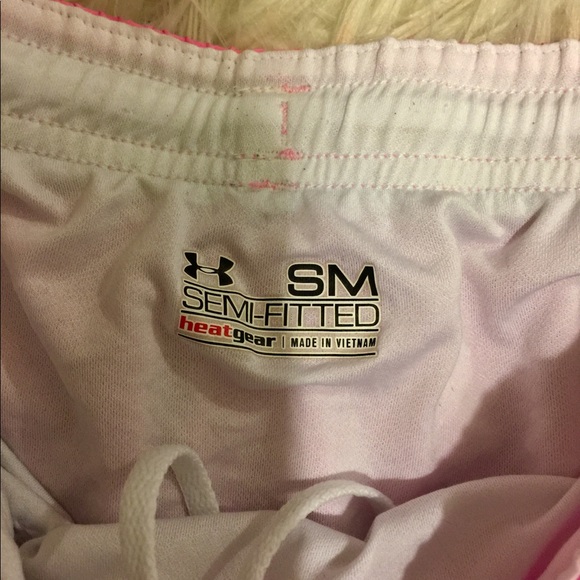 UA Running Shorts - Picture 2 of 4