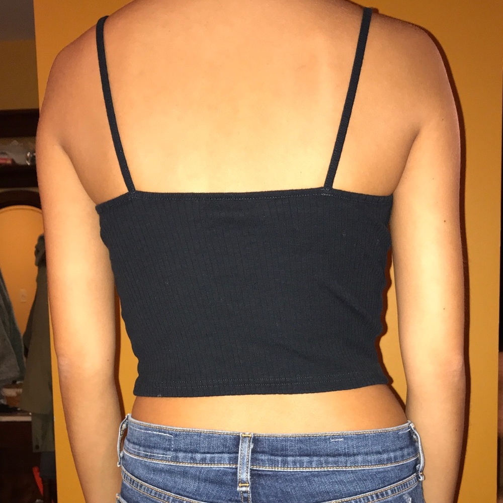 Crop top - Picture 2 of 2
