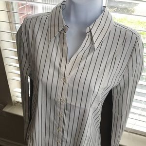 NWOT Beautiful Top Stretchy material size M