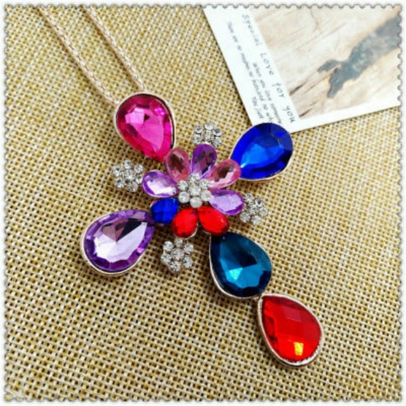 Crystals Flower Cross - Picture 2 of 3