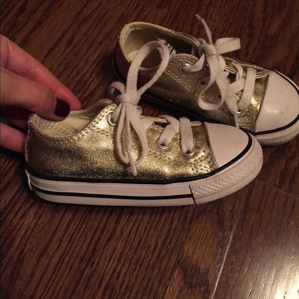 Converse Chuck Taylor All Star Lo Metallic Sneaker