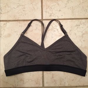 Alo yoga sports bra