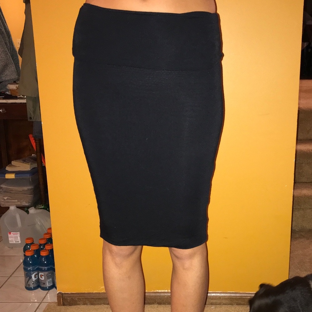 Black pencil skirt