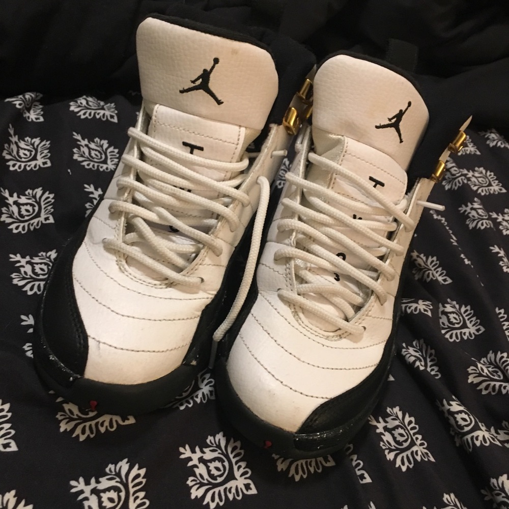 Jordan 12 taxi