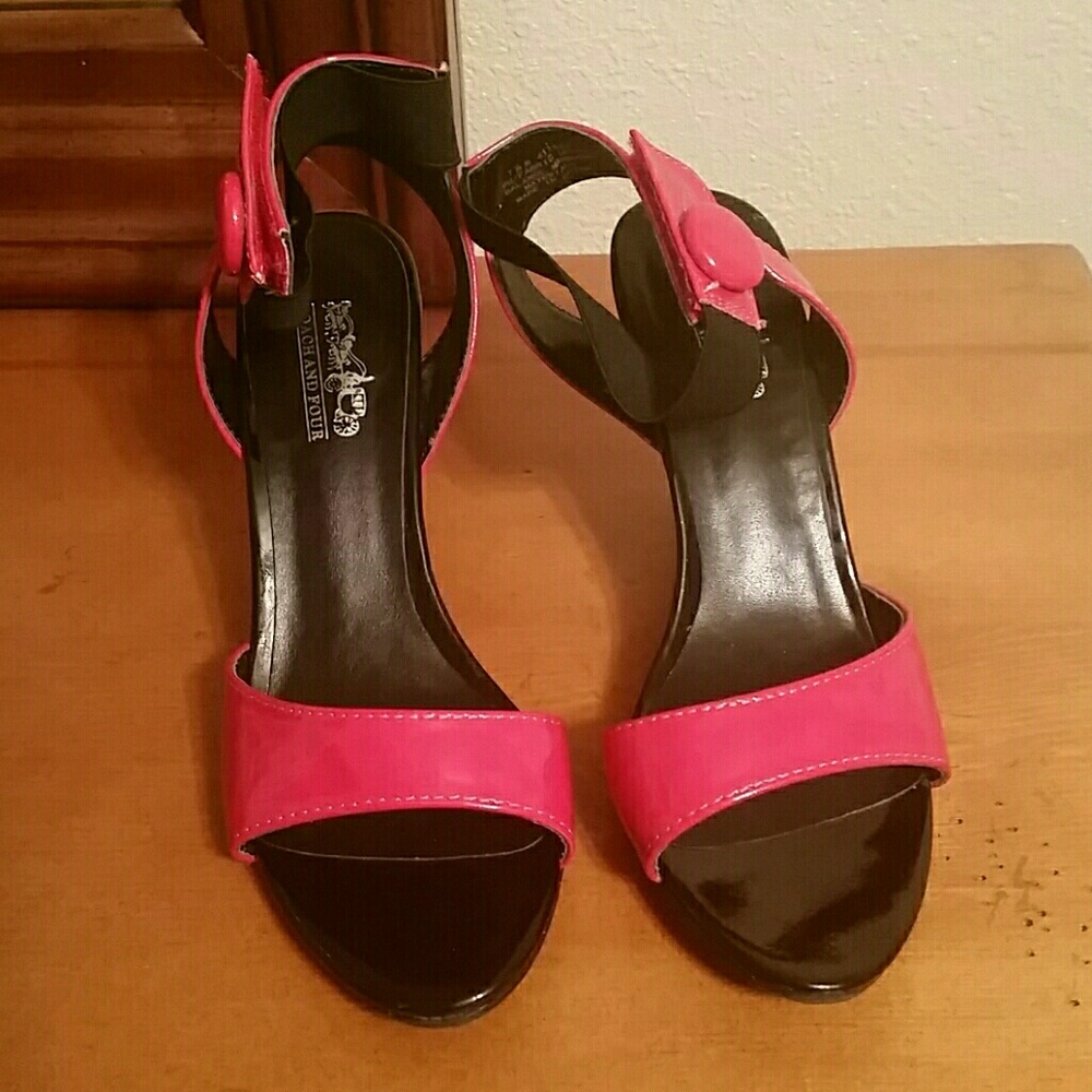 Authantic Coach And Four High Heel Shoes