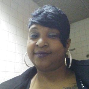 Meet your Posher, Denise