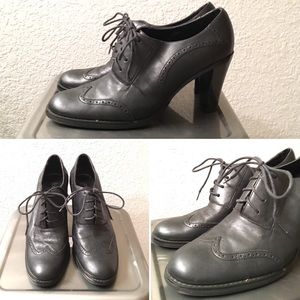 CHADWICKS Oxford Heels in Black size 9W