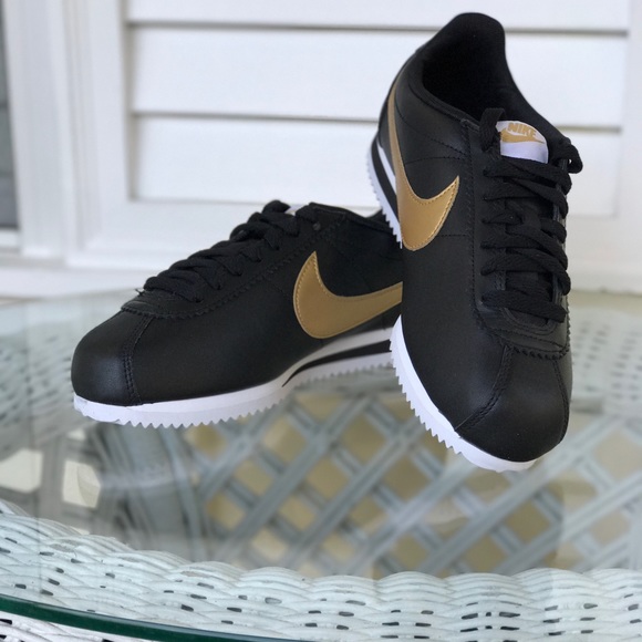 NWT Nike Classic Cortez Leather Black Gold WMNS - Picture 4 of 8
