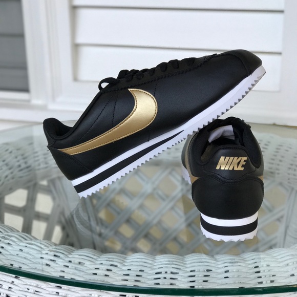 NWT Nike Classic Cortez Leather Black Gold WMNS - Picture 6 of 8
