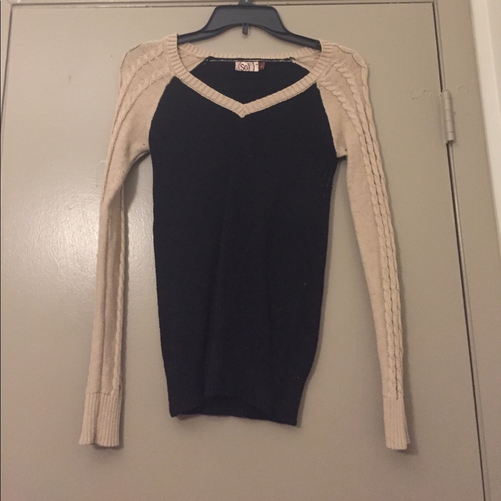 Grey and tan sweater