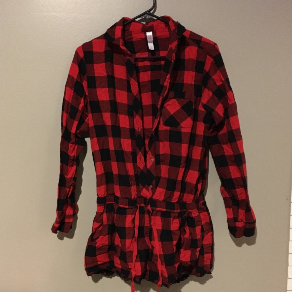 Plaid jumper Xhilaration Red and black