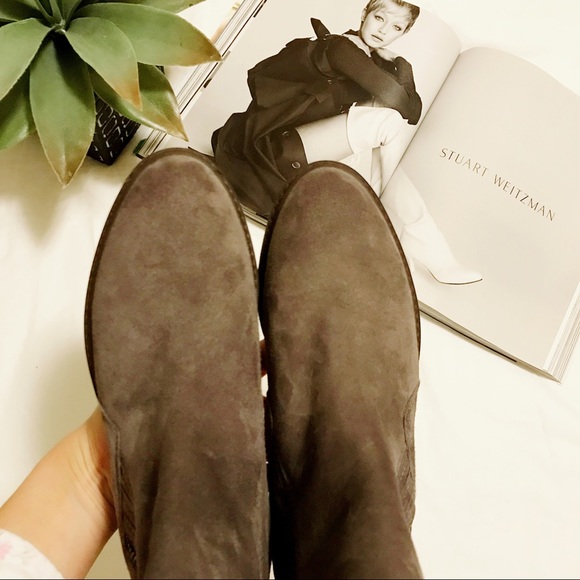 NWOT Stuart Weitzman ankle booties in charcoal - Picture 5 of 5