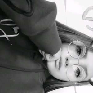 Meet your Posher, Jade