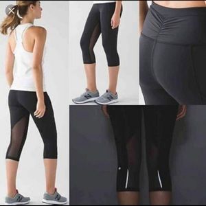lululemon OUTRUN CROP size 8