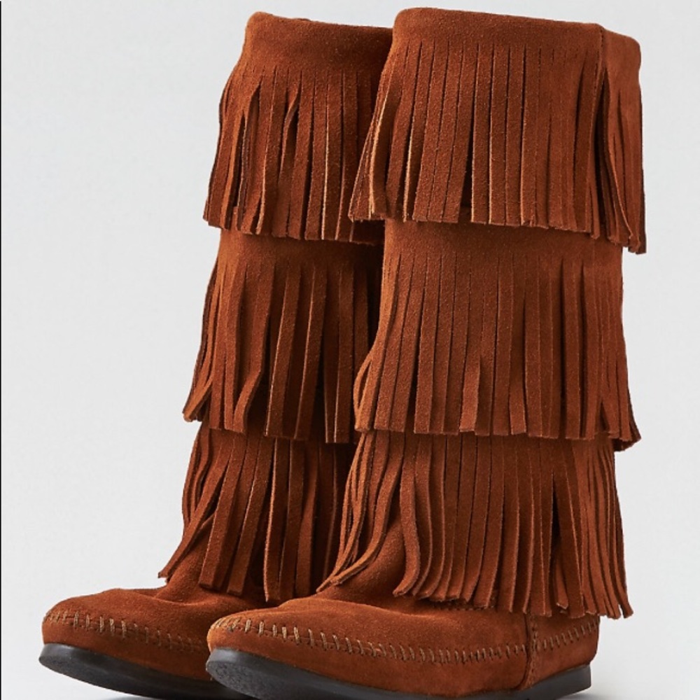 Minnetonka Triple Fringe Boot Size 7