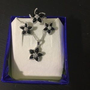 Necklace, earring and ring set