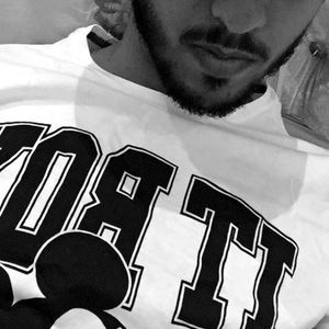 Meet your Posher, Khalifa