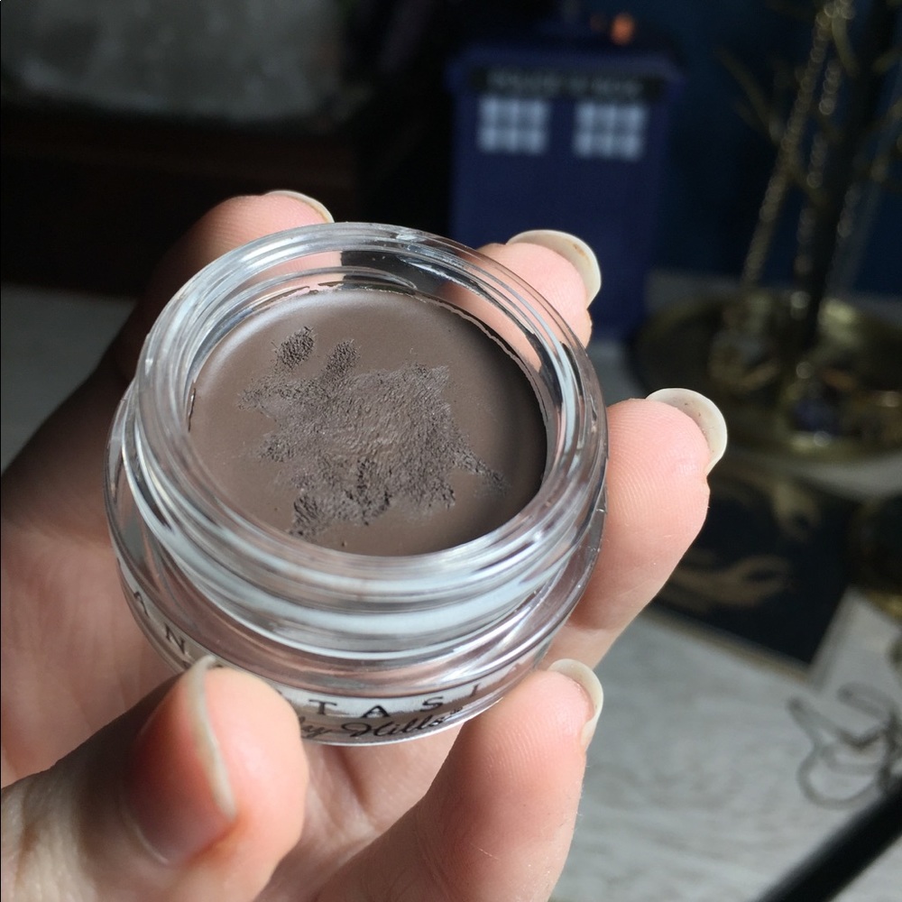 Anastasia dip Brow in Chocolate