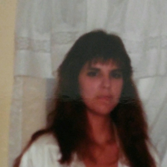 Meet your Posher, Janet - Picture 1 of 1