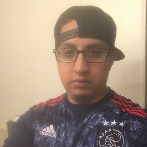 Meet your Posher, Christopher