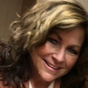 Meet your Posher, Lori