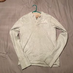 Hollister Buttoned Slim-Fitting Long Sleeve