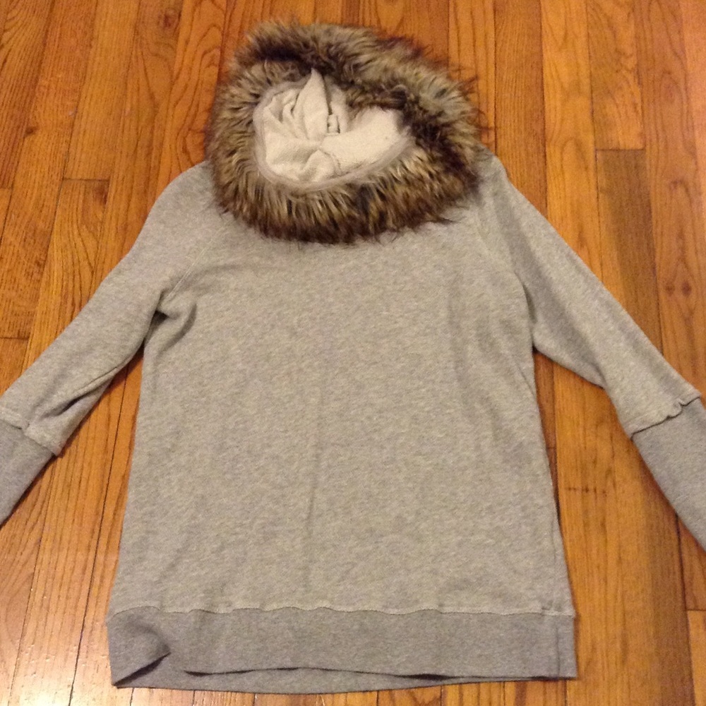 Fur hooded sweatshirt