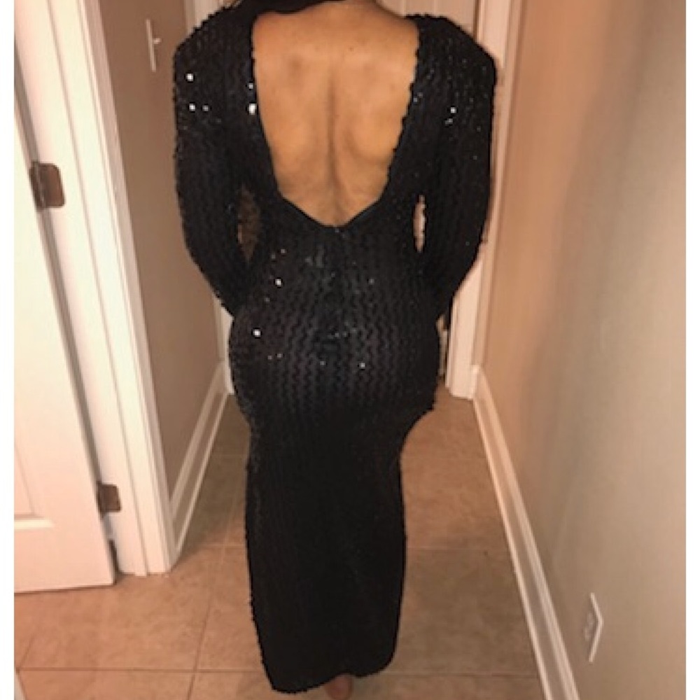 ONE DAY SALE 🎟 🚨 Black FORMAL sequin lG sleeve dress size 3/4