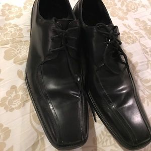 Dress shoes