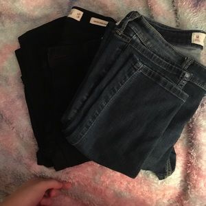 2 Hollister Low Rise Skinny Jeans Size 5